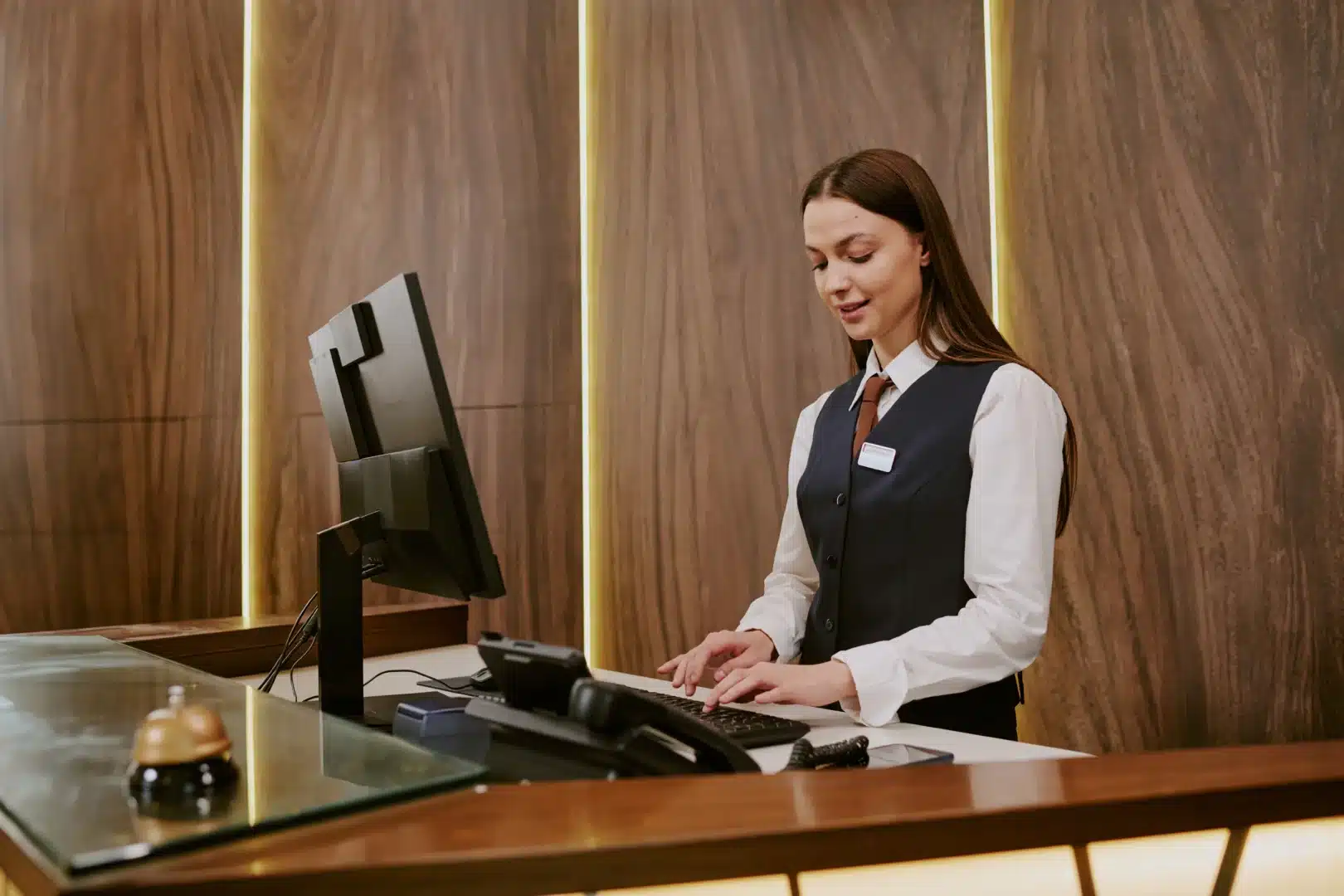Casos de uso reales de WhatsApp Business para hoteles en reservas y atención