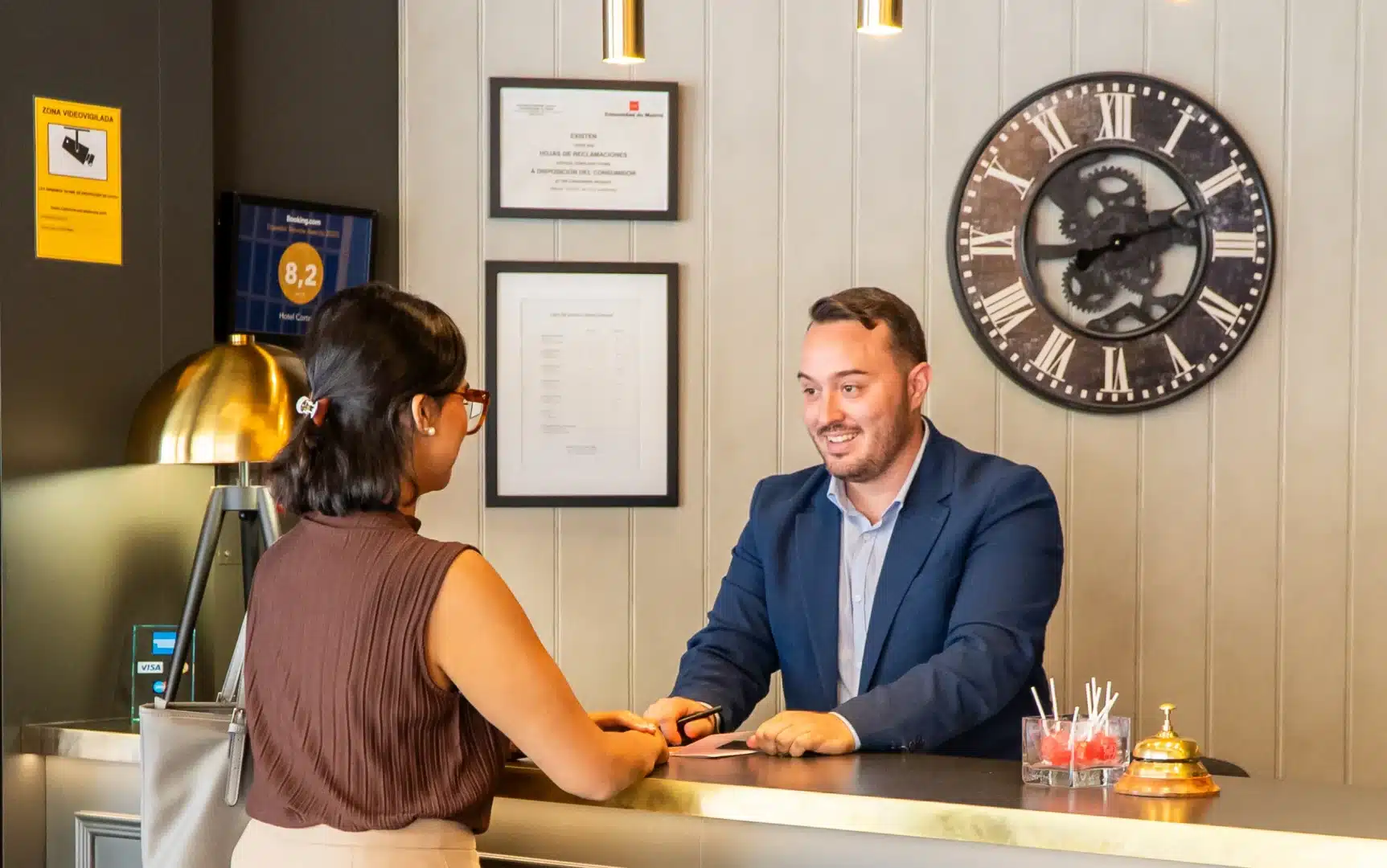 Estrategias contra las OTAs para aumentar reservas directas en hoteles.